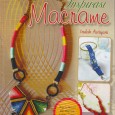 Buku kerajinan macrame