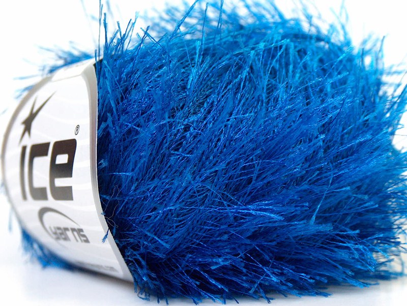 Benang Rajut Ice Eyelash Blue 72A